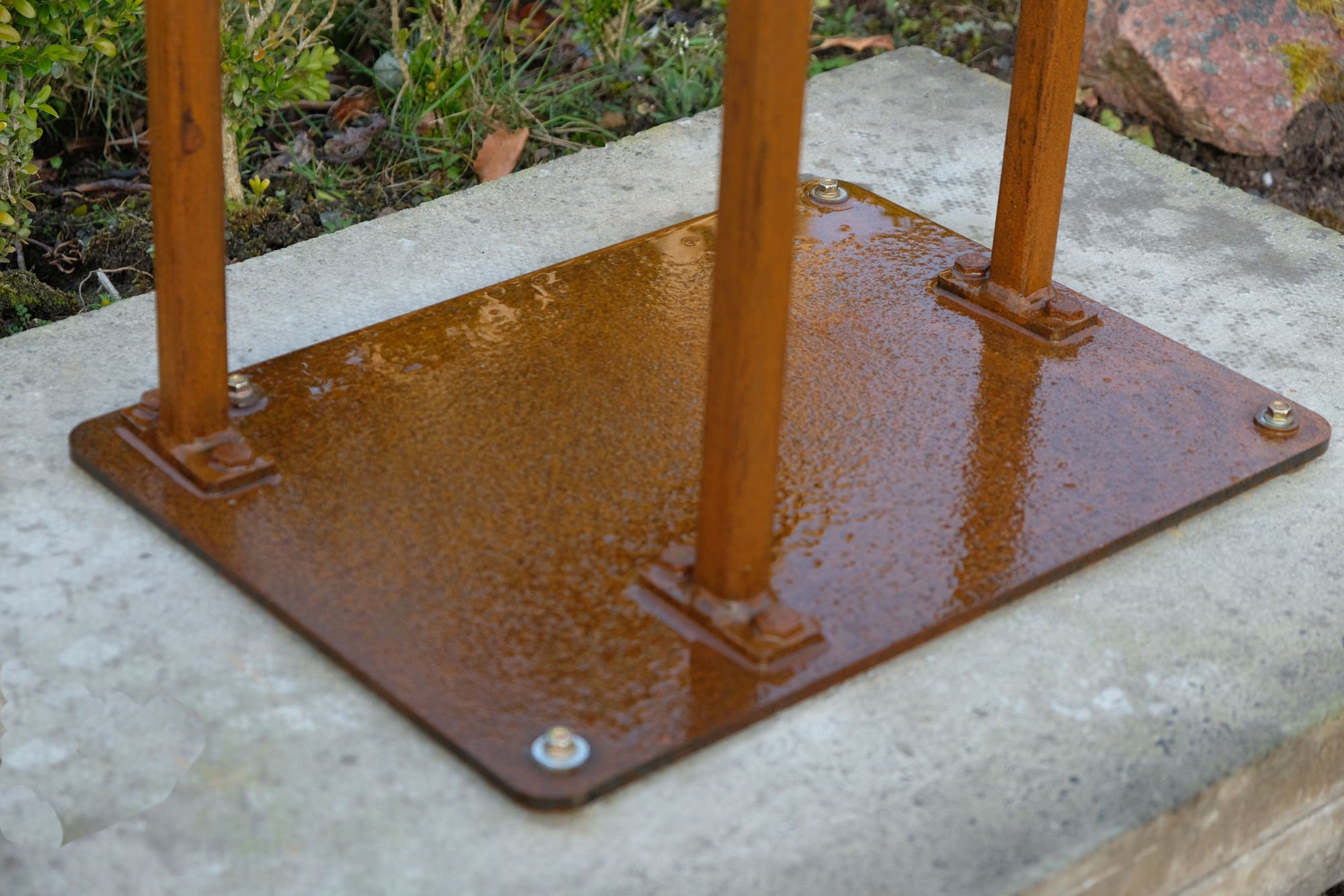 Red Kite Metal Sculpture base