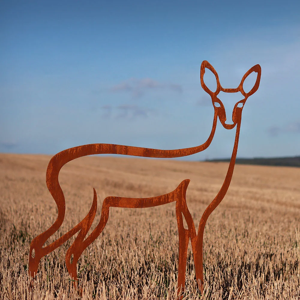 Metal deer clearance sculpture